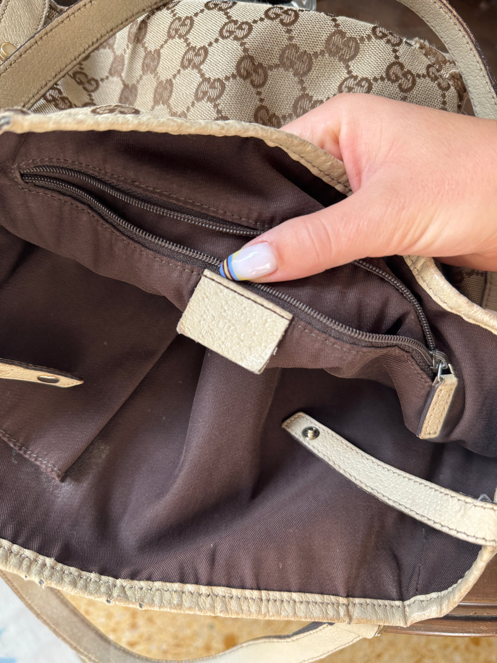 Authentic Gucci Abbey Monogram Shoulder Bag