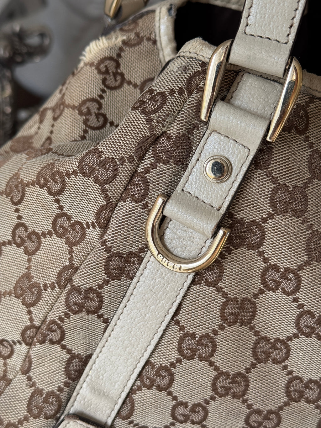Authentic Gucci Abbey Monogram Shoulder Bag