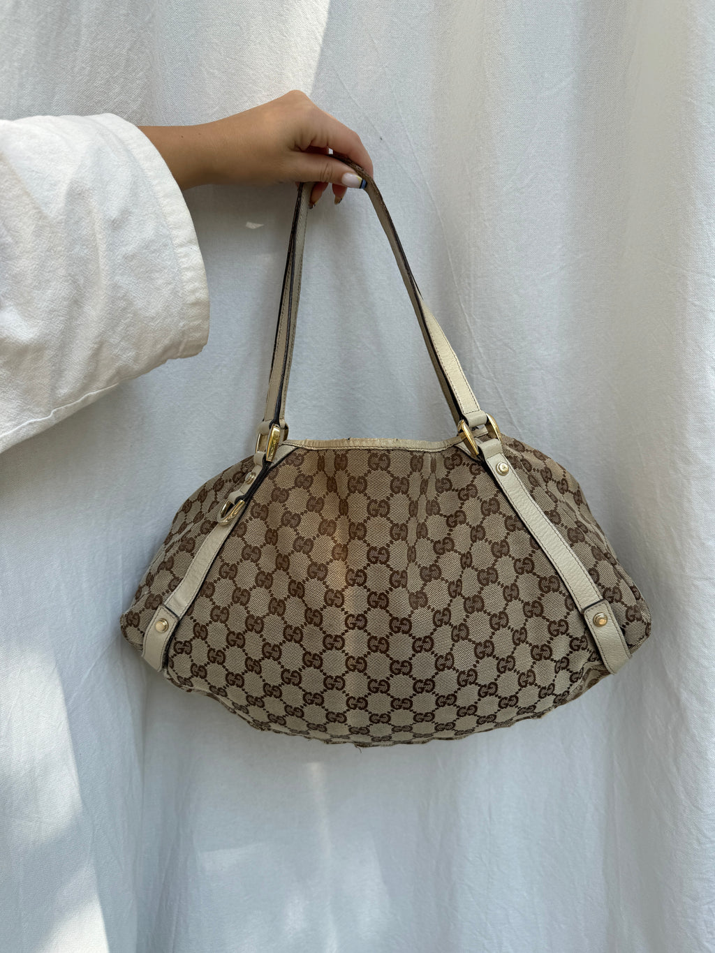 Authentic Gucci Abbey Monogram Shoulder Bag