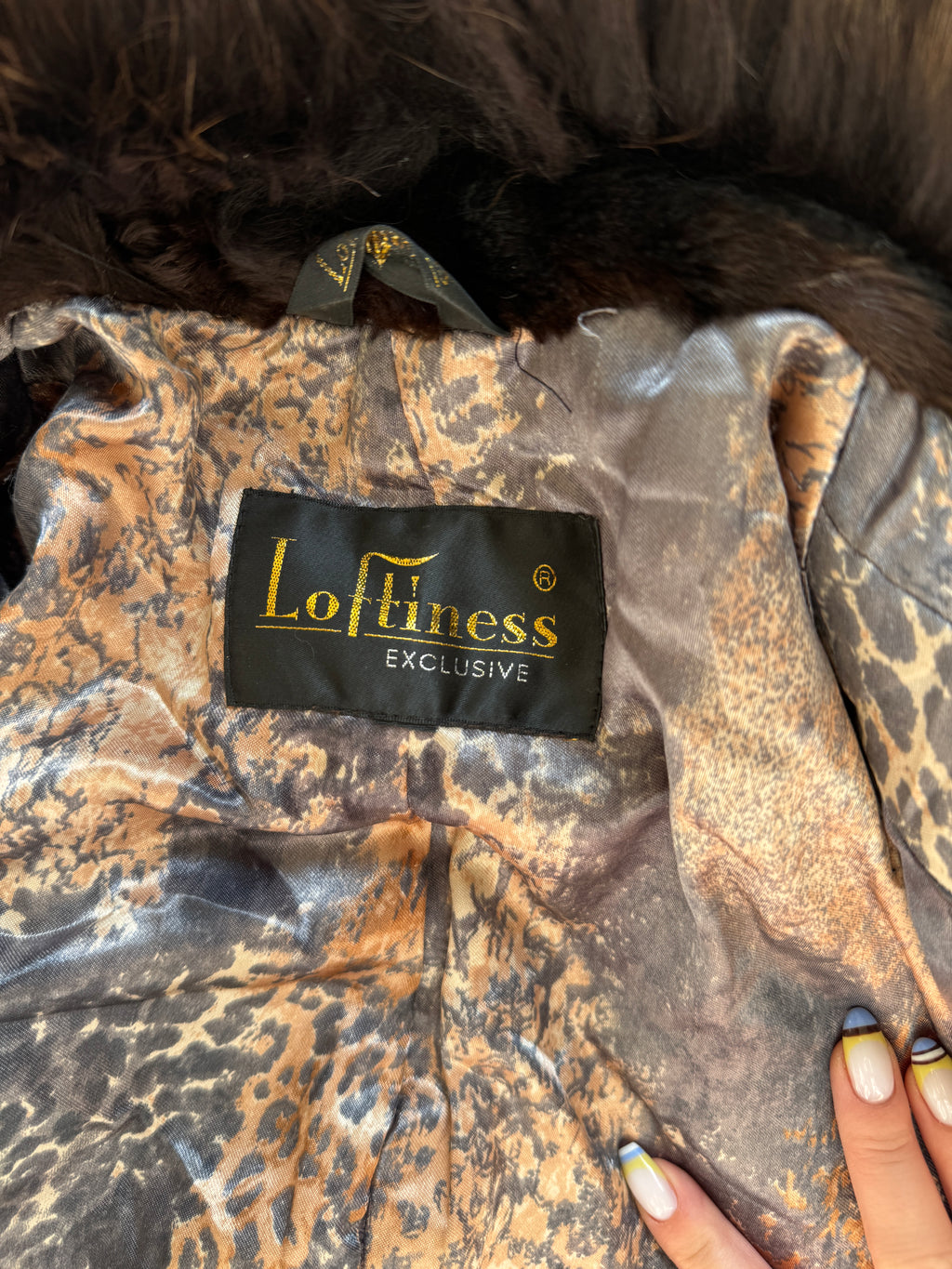Brown Fur Coat with Collar and Sleeve Details