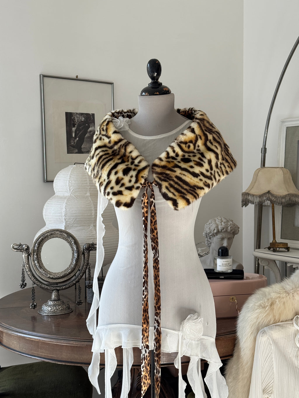 Brown Leo Faux Fur Collar