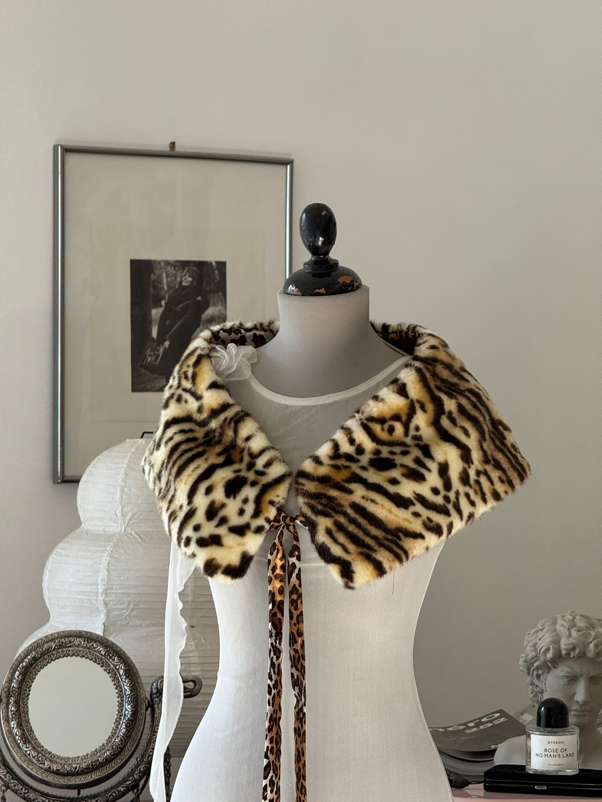 Brown Leo Faux Fur Collar