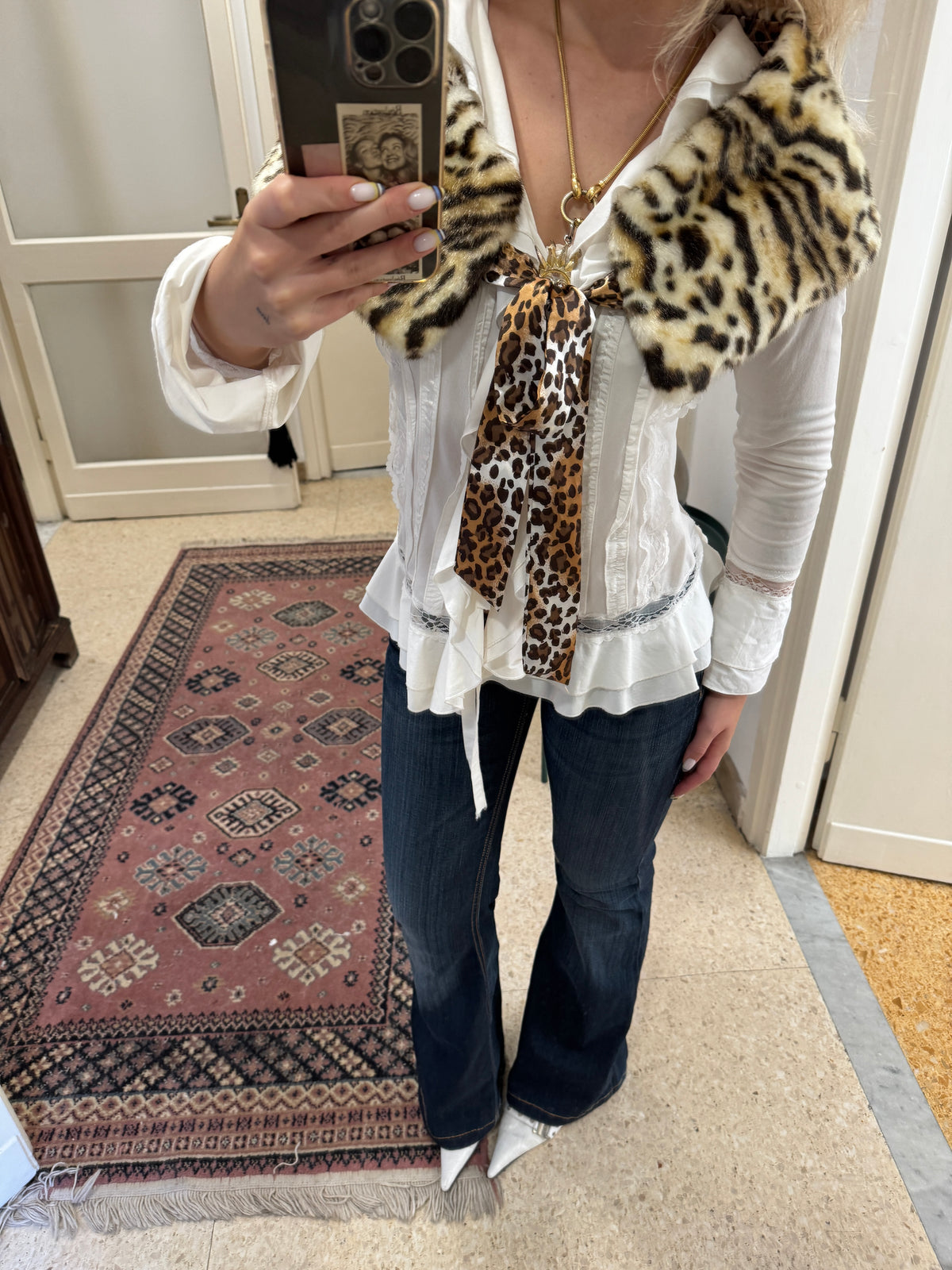 Brown Leo Faux Fur Collar
