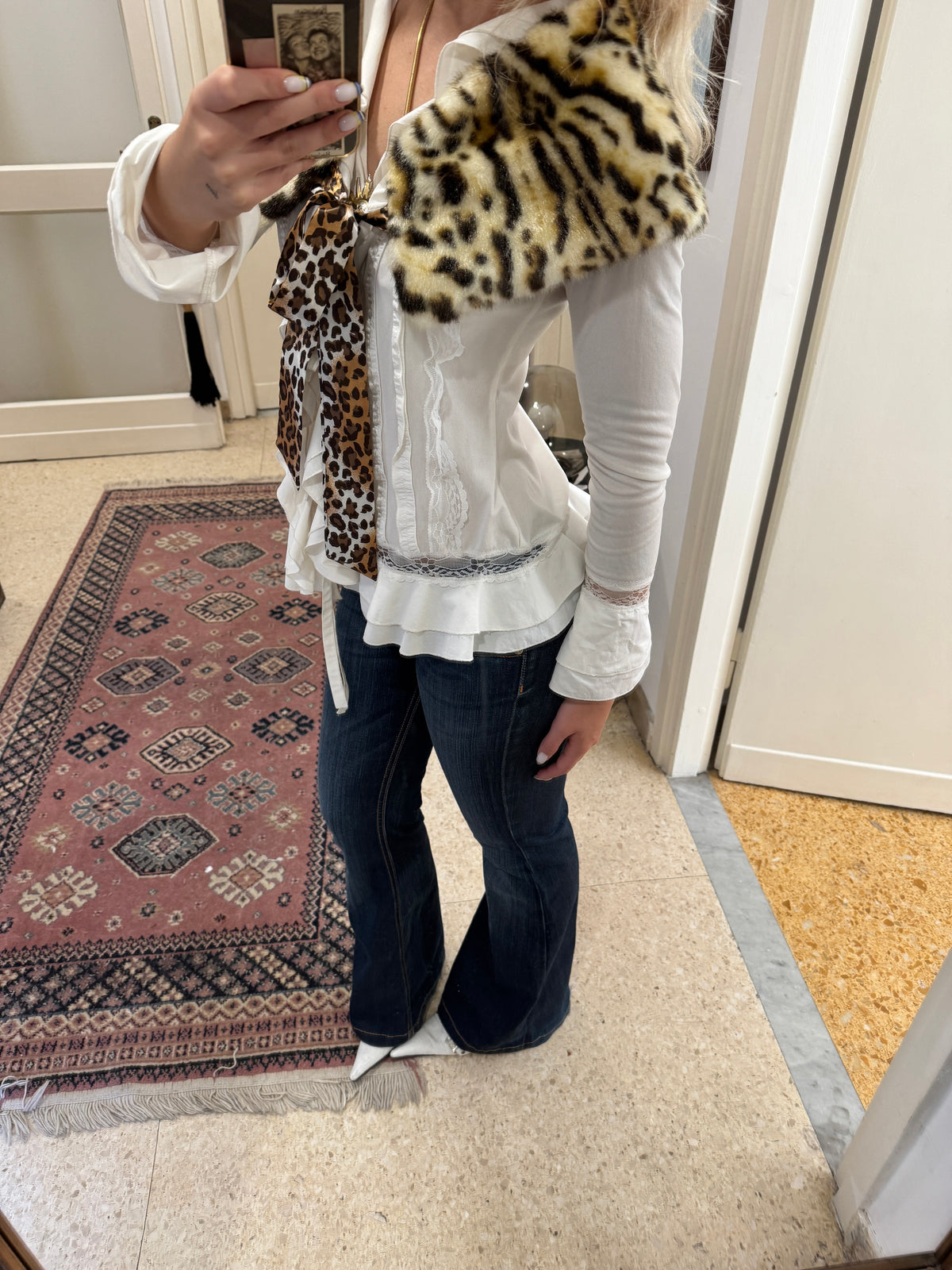Brown Leo Faux Fur Collar