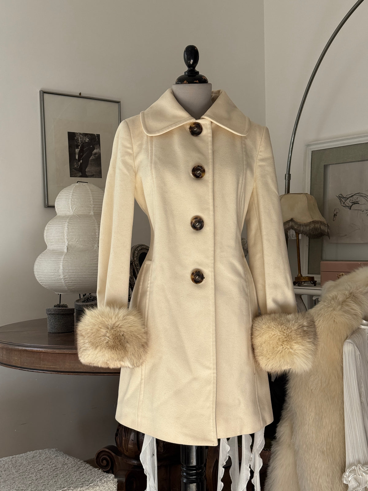 Creme 70´s Wool Coat with Detachable Fur Cuffs