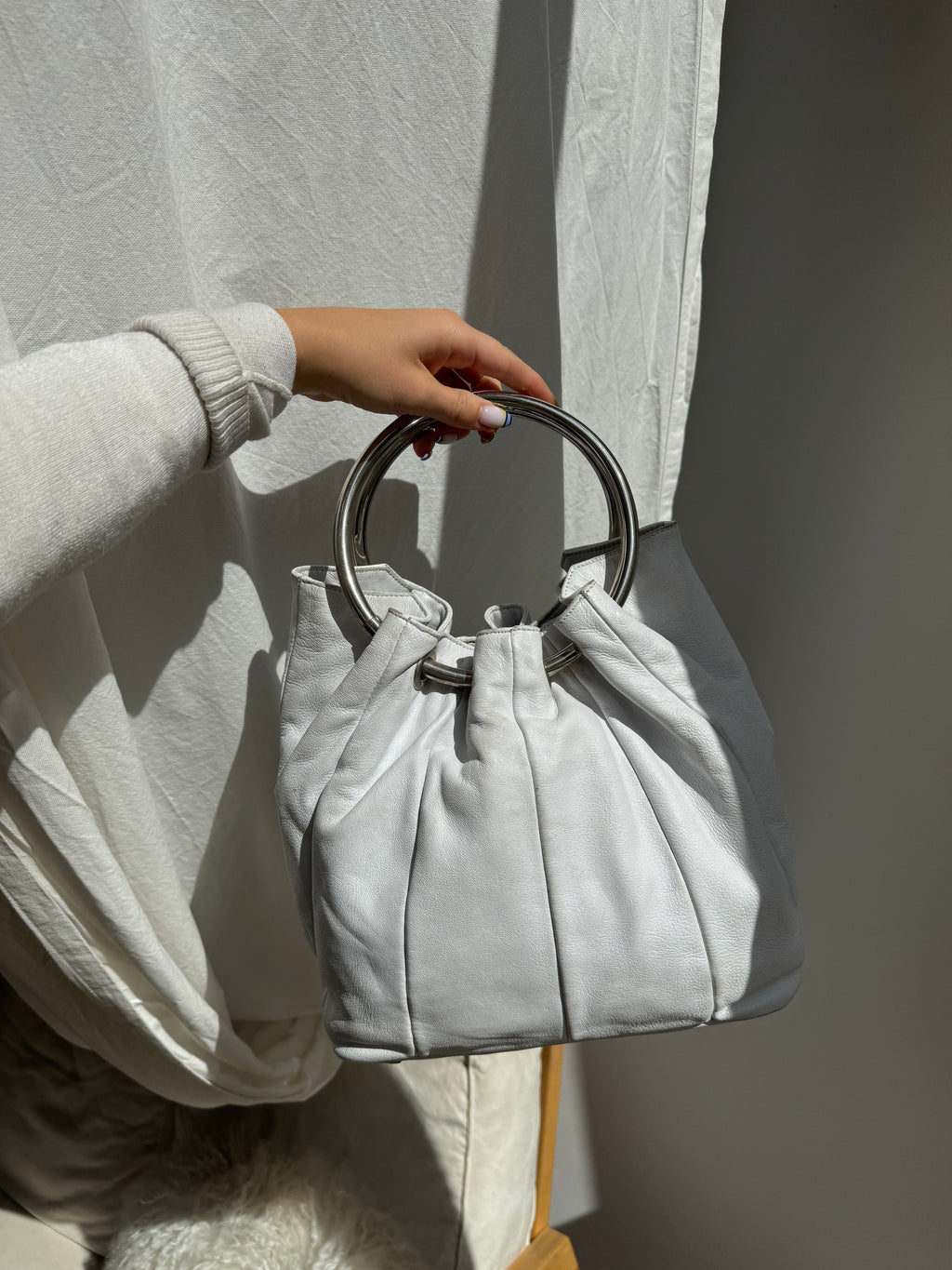 White Leather Shoulder Bag with Tassle and Metallic Handle